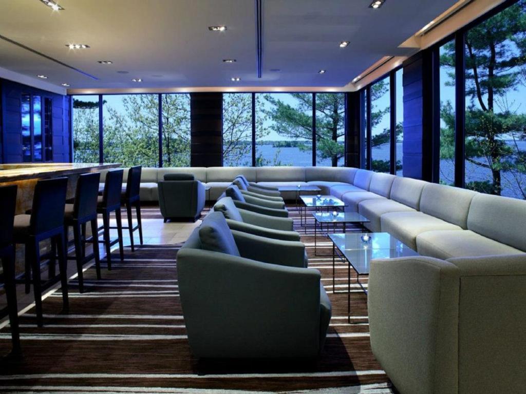 Hotel Taboo Muskoka Gravenhurst Exterior foto