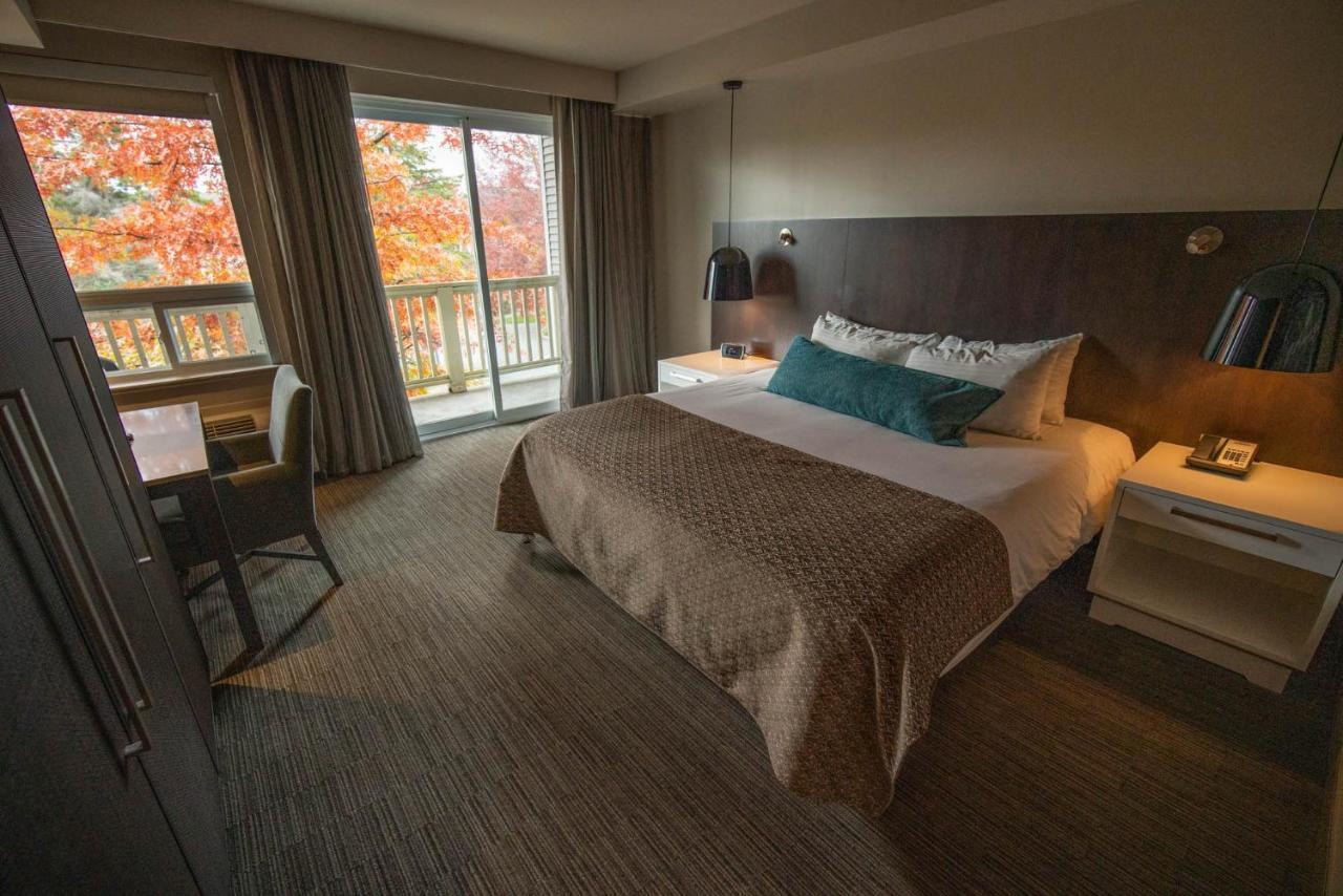 Hotel Taboo Muskoka Gravenhurst Exterior foto